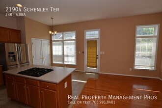 21904 Schenley Terrace in Broadlands, VA - Building Photo - Building Photo