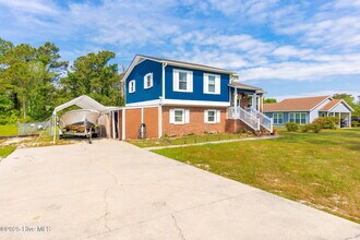 213 9 Mile Rd in Newport, NC - Building Photo - Building Photo