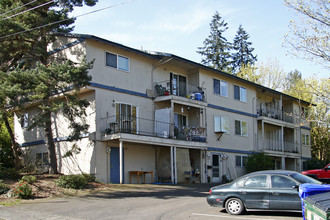 3405 SW Canby St in Portland, OR - Building Photo - Building Photo