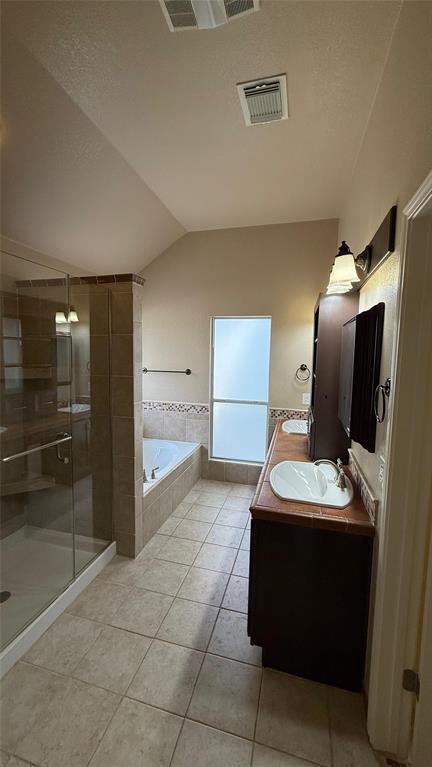 8917 Joachim Ln in Austin, TX - Foto de edificio - Building Photo