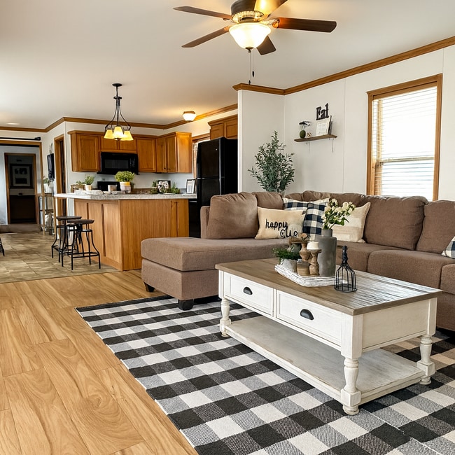 property at 2022 Mockingbird Pl NW