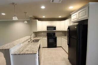 6335 Villa Rosa Way in Tyler, TX - Building Photo - Building Photo