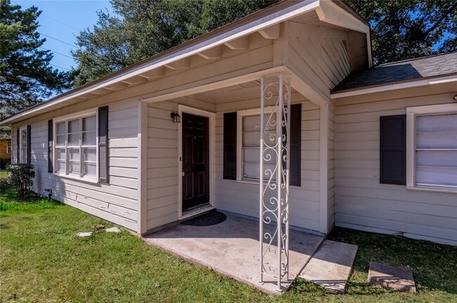 property at 1528 Ave P