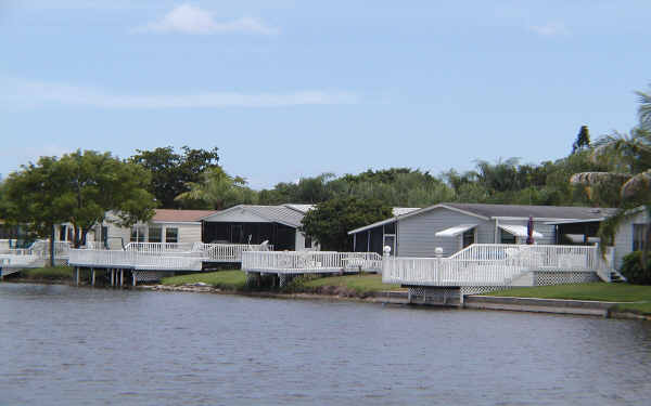 Tallowwood Isle in Coconut Creek, FL - Foto de edificio