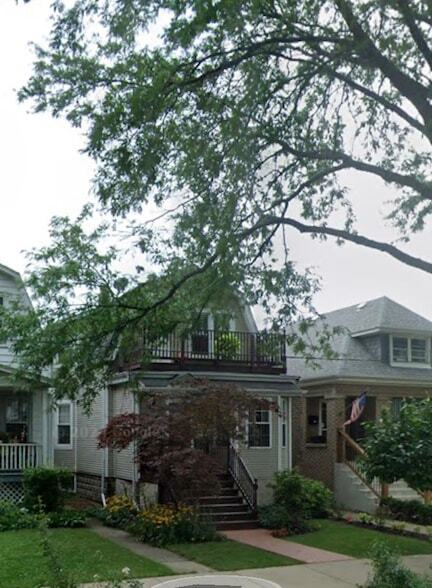 5650 W Giddings St, Unit 2 in Chicago, IL - Building Photo