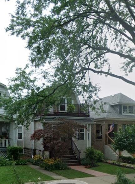 property at 5650 W Giddings St
