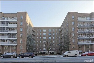 62-59 108th St in Queens, NY - Building Photo