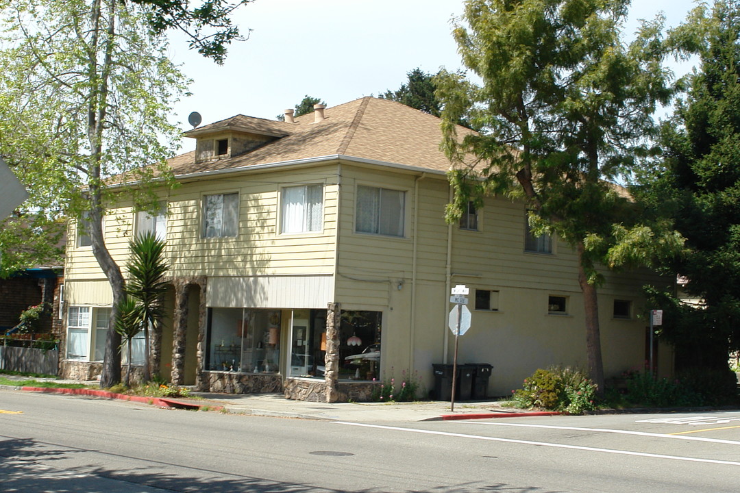 1645 Dwight Way in Berkeley, CA - Building Photo