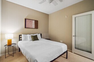 225 Portland Ave in Minneapolis, MN - Building Photo - Building Photo