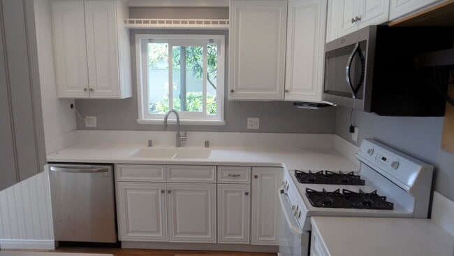 property at 2295 N Tustin St