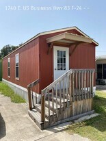 1740 W Business Hwy 83 in Mission, TX - Building Photo