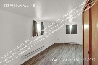 333 W Main Ave in Myerstown, PA - Building Photo - Building Photo