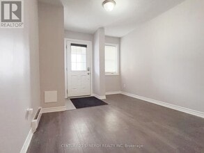 259 Brassy Minnow Cres in Ottawa, ON - Building Photo - Building Photo