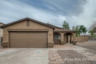 1117 E Denim Trail in San Tan Valley, AZ - Building Photo