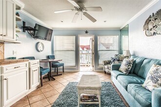 10811 Termini-San Luis Pass Rd in Galveston, TX - Building Photo - Building Photo