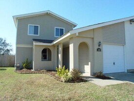 3209 Barrington Dr in Virginia Beach, VA - Building Photo