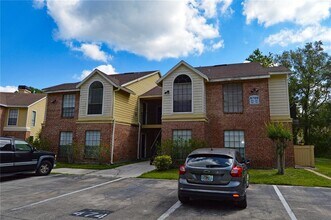 8709 Fancy Finch Dr in Tampa, FL - Building Photo - Building Photo