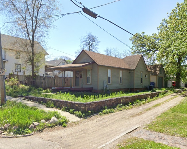 1924 Leyner St in Des Moines, IA - Building Photo - Building Photo