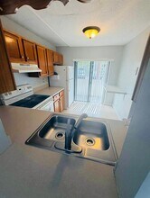 10157 NW 33rd St in Coral Springs, FL - Building Photo - Building Photo