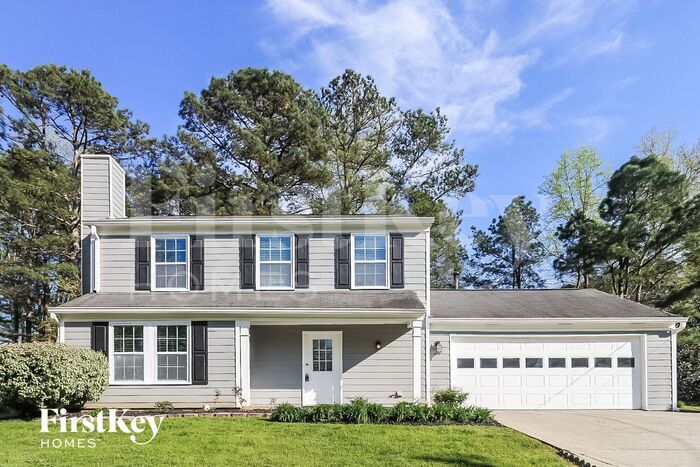 11215 Bramshill Dr in Alpharetta, GA - Building Photo