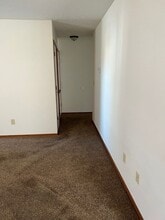 3218 E 12th St in Joplin, MO - Building Photo - Building Photo