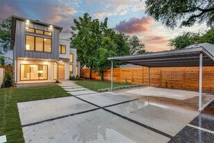 8802 Diceman Dr in Dallas, TX - Building Photo