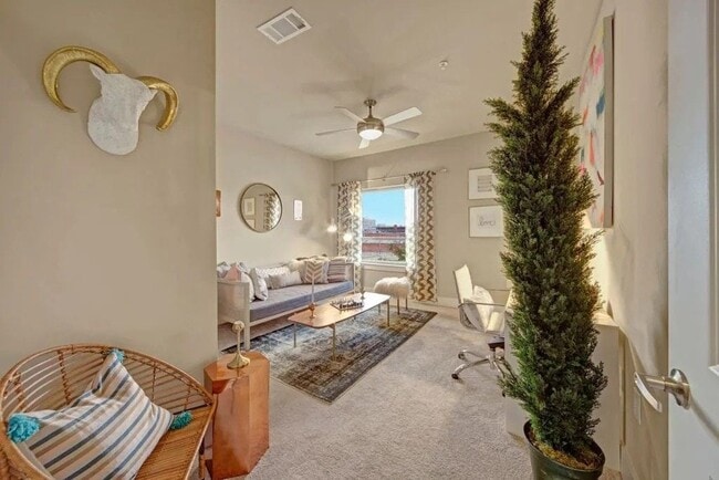 Metropolitan in Oklahoma City, OK - Foto de edificio - Building Photo