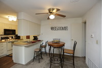 Tall Oaks Apartments in Wichita, KS - Foto de edificio - Interior Photo