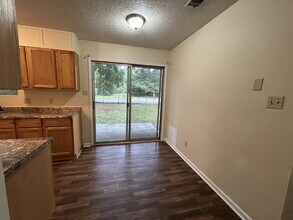 120 Pointe S Dr in Hinesville, GA - Building Photo - Building Photo
