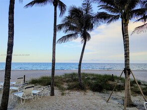 1000 S Ocean Blvd in Pompano Beach, FL - Foto de edificio - Building Photo