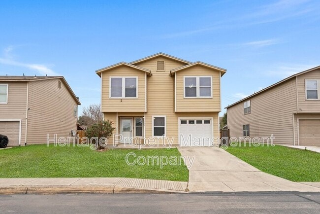 property at 915 Ridingate Farm