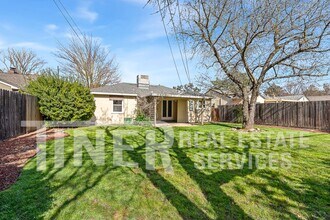 5000 Reid Way in Sacramento, CA - Building Photo - Building Photo