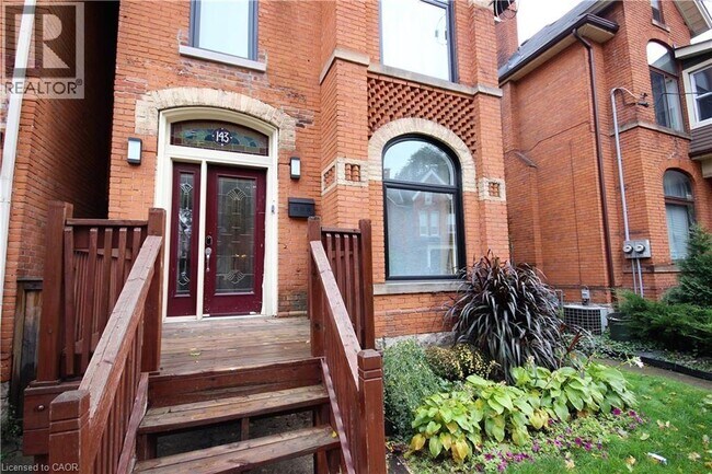 143 Grant Ave in Hamilton, ON - Building Photo - Building Photo