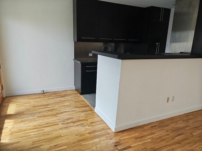 252 3rd Ave, Unit 252 in Los Angeles, CA - Foto de edificio - Building Photo