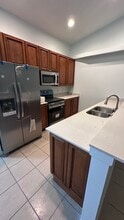 1326 SE 8th Pl in Cape Coral, FL - Building Photo - Building Photo