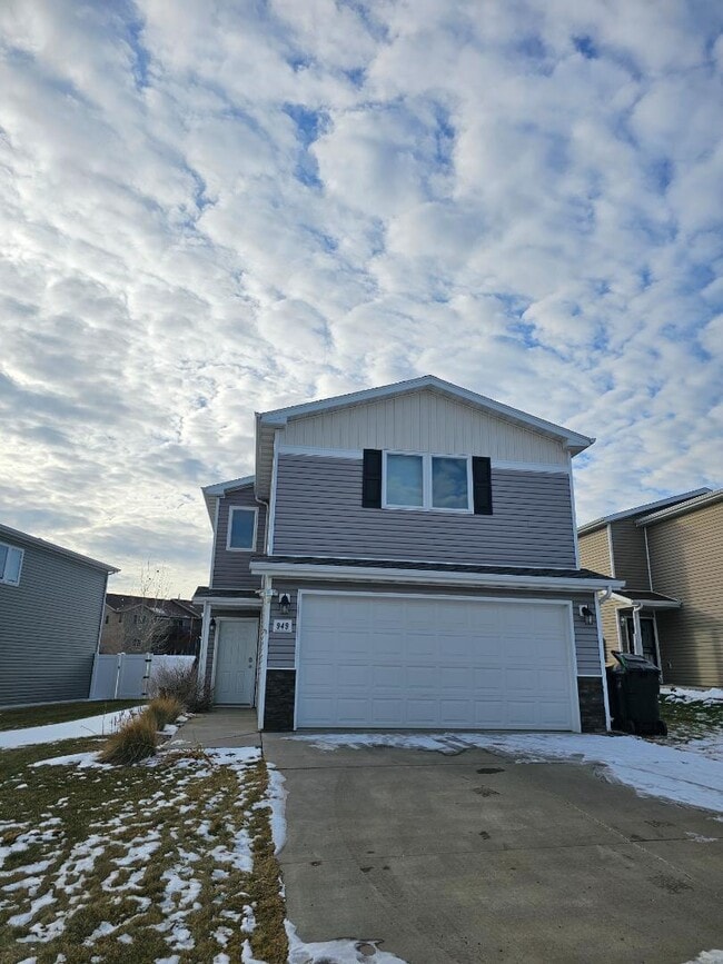 property at 949 Madison Ln