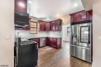 120 Paine Ave-Unit -1L in Irvington, NJ - Building Photo - Building Photo