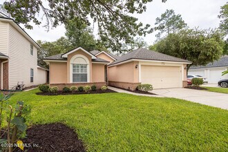 1618 Highland View Ct in Orange Park, FL - Building Photo - Building Photo