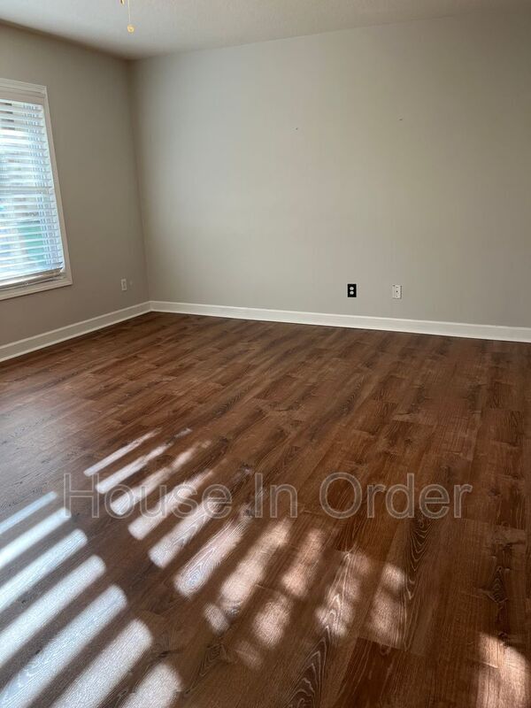 1 English Ivy Rd in Asheville, NC - Building Photo - Building Photo