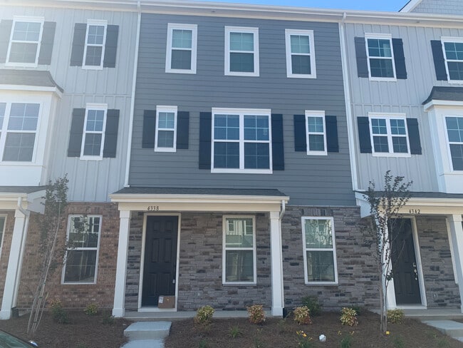 property at 4338 Reed Crk Dr