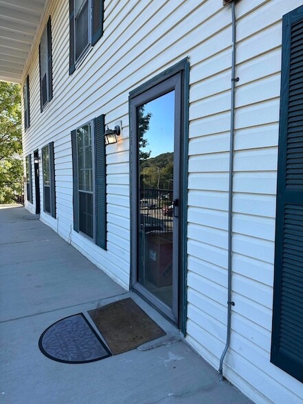 property at 900 Mountain Creek Rd