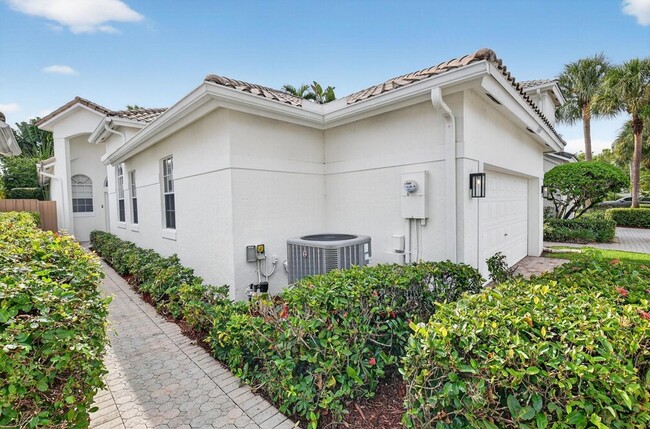 6668 NW 25th Terrace in Boca Raton, FL - Foto de edificio - Building Photo