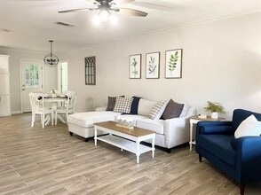 212 Loyola Dr in Athens, TX - Building Photo - Building Photo