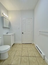 84 Mount Pleasant Ave, Unit 3 in Boston, MA - Building Photo - Building Photo