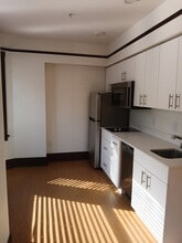 Louisa Hotel in Seattle, WA - Foto de edificio - Building Photo