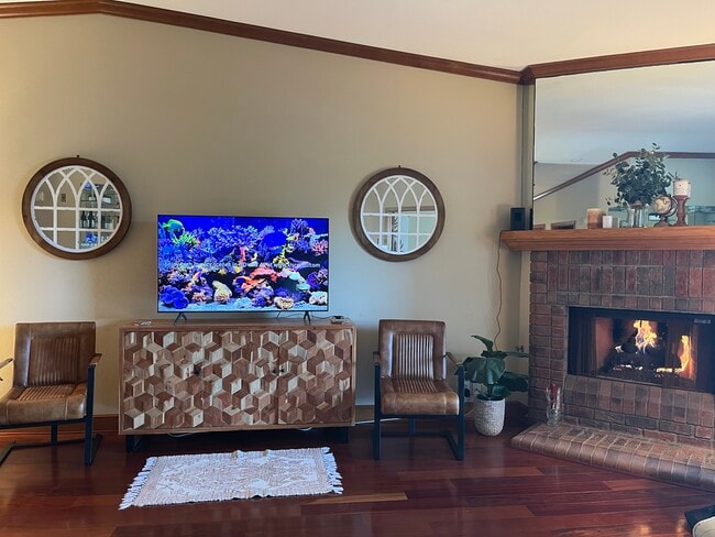 8870 Villa La Jolla Dr, Unit 305 in La Jolla, CA - Building Photo - Building Photo