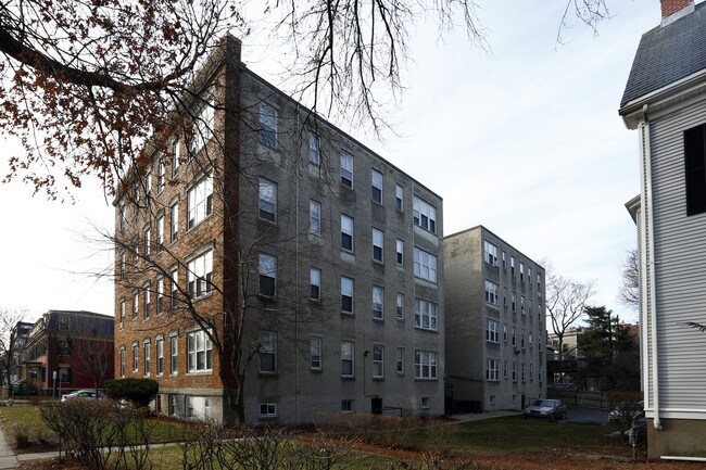 37-41 Wendell St in Cambridge, MA - Building Photo - Building Photo