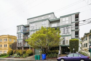 365 Perkins St in Oakland, CA - Building Photo