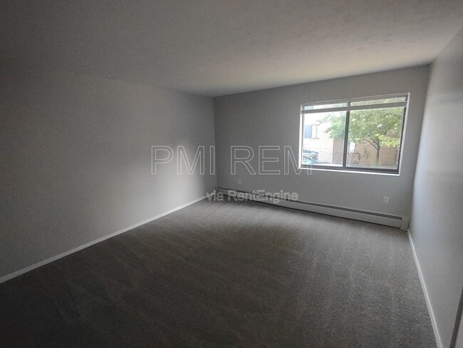 14409 Triskett Rd in Cleveland, OH - Foto de edificio - Building Photo