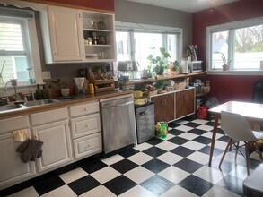 45 Franklin St, Unit 1 in Somerville, MA - Foto de edificio - Building Photo